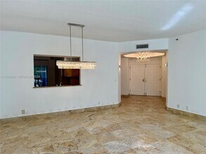 3700 Island Blvd in Aventura, FL - Building Photo - Building Photo