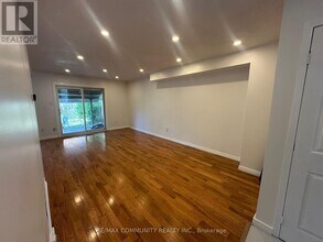 62 Montezuma Trail in Toronto, ON - Building Photo - Building Photo