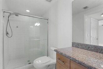 620 NE 7th Ave in Fort Lauderdale, FL - Building Photo - Building Photo