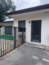 207 SE 10th Ter, Unit 4 in Fort Lauderdale, FL - Building Photo - Building Photo
