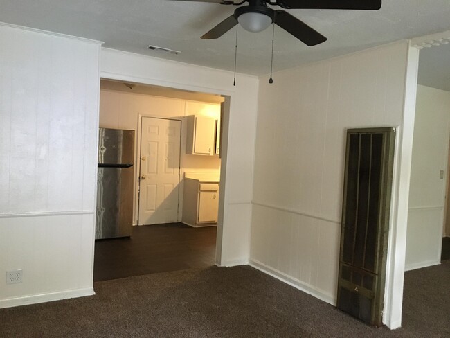 property at 813 Woodlawn Dr