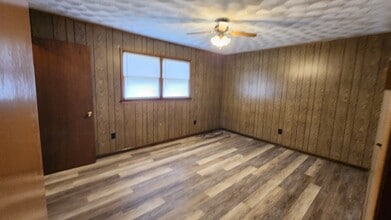 5907 Lee Hwy in Atkins, VA - Building Photo - Building Photo