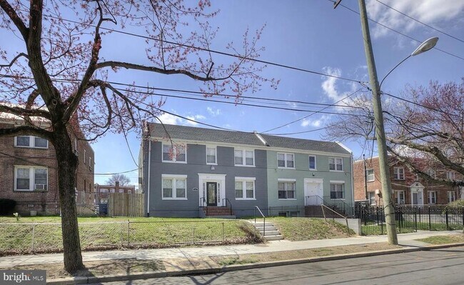 property at 257 Newcomb St SE