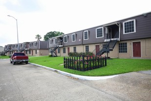 Silvercreek Apartments