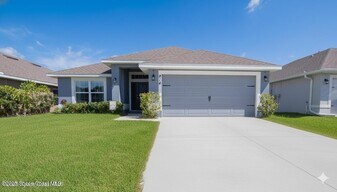 814 Moment St in Cocoa, FL - Building Photo