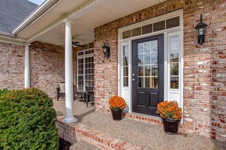1040 Pittman Dr in Gallatin, TN - Foto de edificio - Building Photo