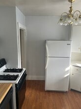 727 Bellevue Ave in Jackson, MI - Foto de edificio - Building Photo