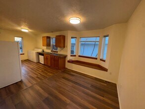 807 E Mission Ave in Spokane, WA - Building Photo - Building Photo