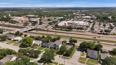 4633 Calmont Ave in Fort Worth, TX - Building Photo - Building Photo