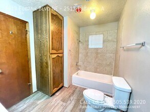 2513 Eubank Blvd NE in Albuquerque, NM - Building Photo - Building Photo