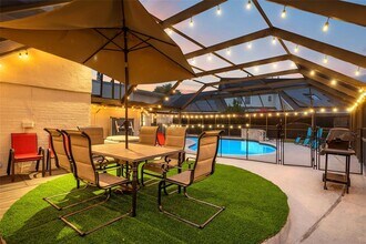 611 Montclair Blvd in Sugar Land, TX - Building Photo - Building Photo
