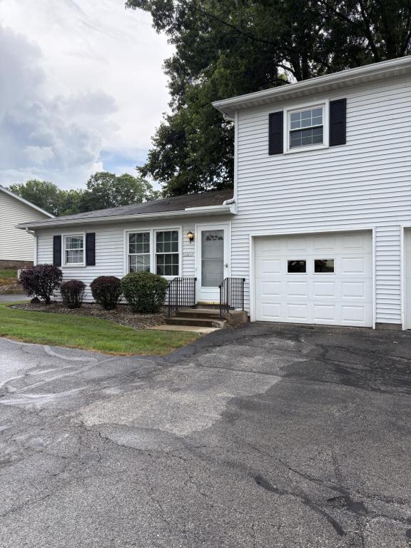property at 1164 S Lincoln Ave