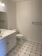 1591 La Esplanada Pl in Santa Rosa, CA - Building Photo - Building Photo