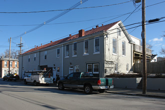 900 Franklin St in Louisville, KY - Building Photo - Building Photo