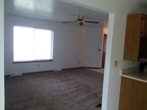 231 Church Rd in Luxemburg, WI - Building Photo - Building Photo