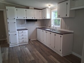 110 Chinquapin Ln in Jonesborough, TN - Building Photo - Building Photo