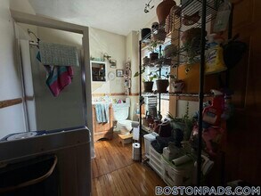 100 River St in Cambridge, MA - Foto de edificio - Building Photo