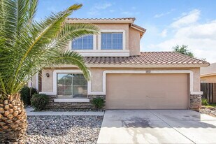 6431 W Crown King Rd in Phoenix, AZ - Building Photo