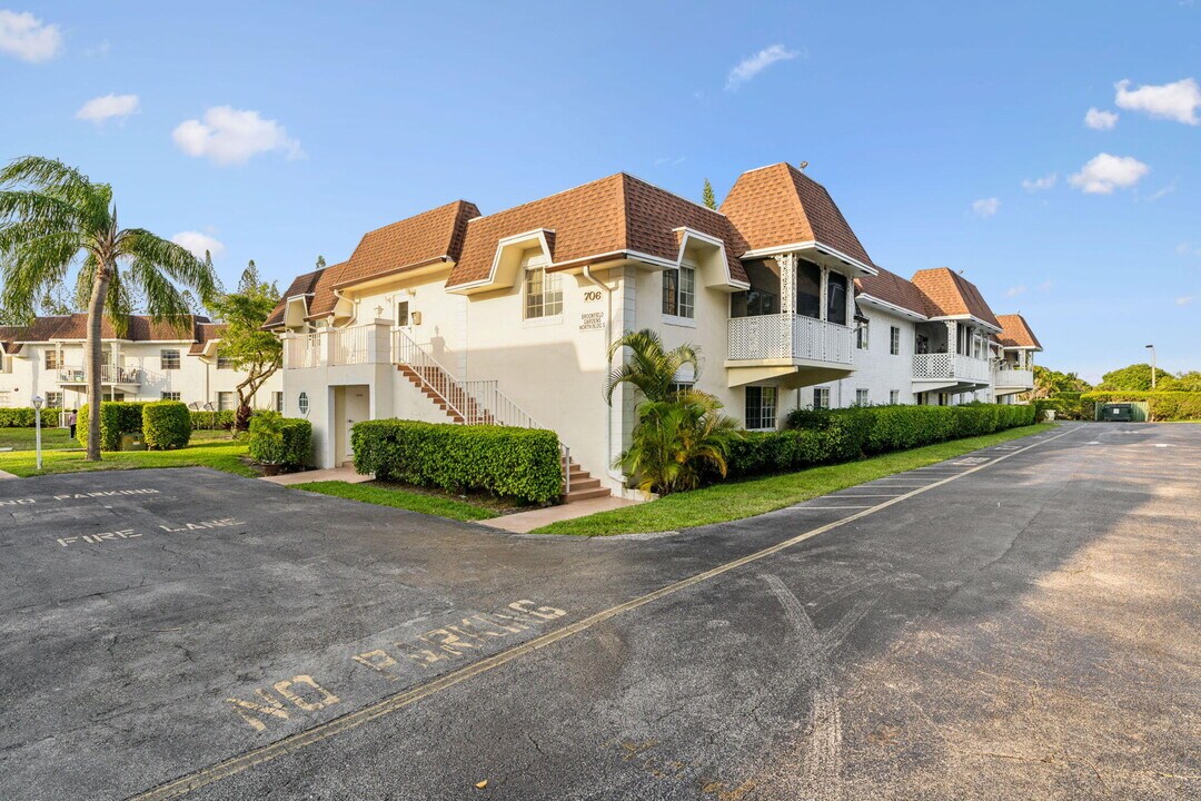 706 SW 2nd Ave in Deerfield Beach, FL - Building Photo