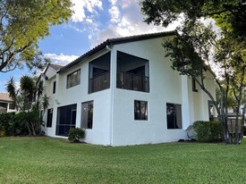 7525 NW 61st Ter in Parkland, FL - Foto de edificio - Building Photo