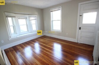 14 Dow St, Unit 2 in Somerville, MA - Building Photo - Building Photo