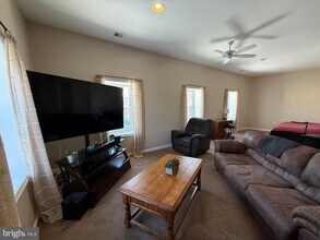 2 S 3rd St in Oxford, PA - Building Photo - Building Photo