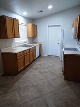 13018 W Avalon Dr in Avondale, AZ - Foto de edificio - Building Photo