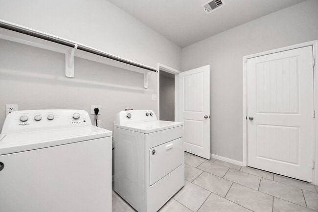 property at 4219 Prairie Landing Ln