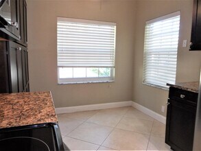 14 Governors Ct in Palm Beach Gardens, FL - Building Photo - Building Photo