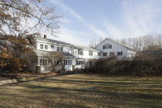 83 Main St in Plaistow, NH - Building Photo - Building Photo