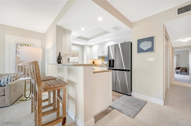 property at 2800 Gulf Shore Blvd N