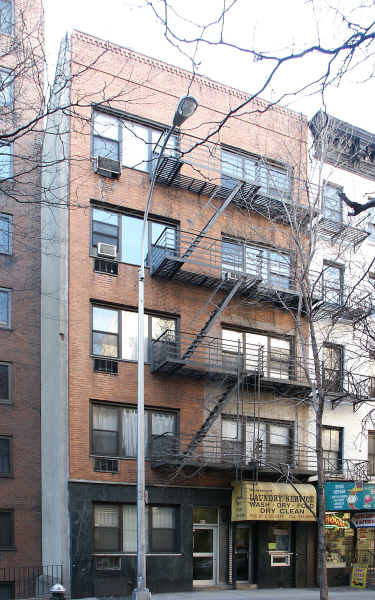 410 E 64th St in New York, NY - Building Photo - Building Photo