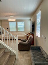 1361 Nabors Dr in Clovis, CA - Building Photo - Building Photo