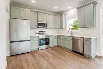 14 S M St in Pensacola, FL - Building Photo - Building Photo