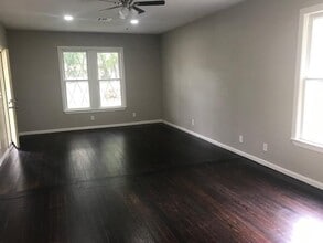 1520 W 6th Ave in Corsicana, TX - Building Photo - Building Photo
