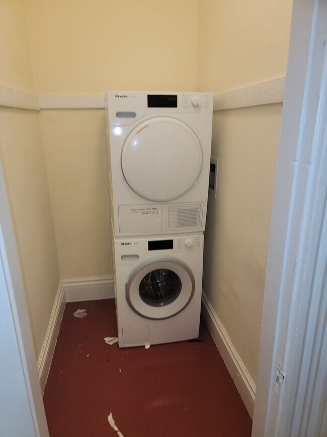 property at 40 Queensberry St