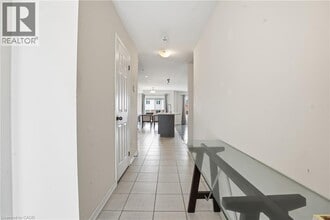 220 Powell Road in Brantford, ON - Building Photo - Building Photo