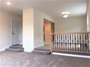 71 W 14th St-Unit -2 in Bayonne, NJ - Foto de edificio - Building Photo