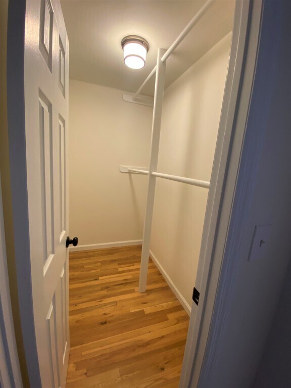 property at 525 W 49th St