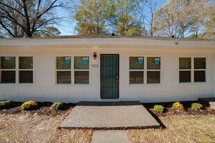 5113 Higgins St in Fayetteville, NC - Building Photo