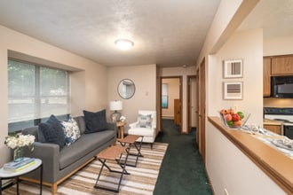 515 W Stadium Ave, Unit Unit 5 in West Lafayette, IN - Building Photo - Building Photo