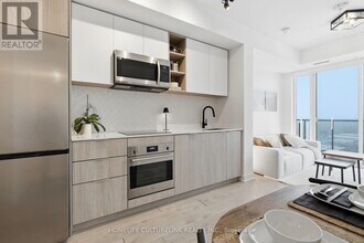 36 Zorra St in Toronto, ON - Building Photo - Building Photo