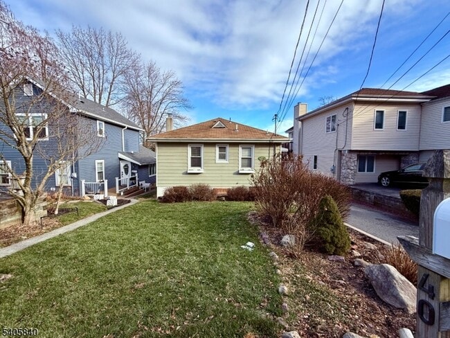 40 W Shore Rd in Denville, NJ - Building Photo - Building Photo