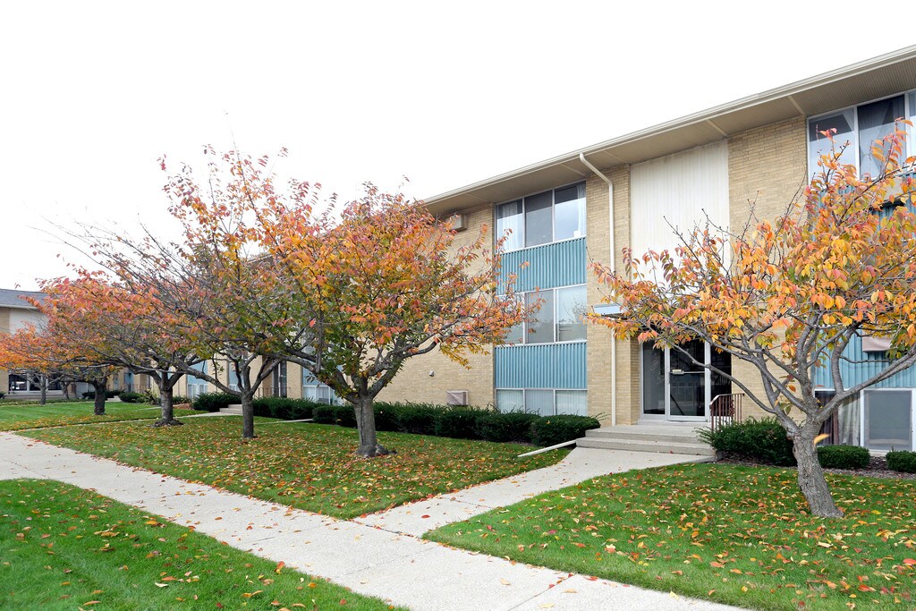 The Poplars Apartments Saginaw, MI Apartments For Rent