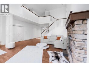 23953 McClure Ave in Maple Ridge, BC - Building Photo - Building Photo