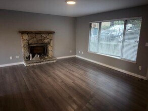 3550-3554-3554 SW Beaverton Hillsdale Hwy in Portland, OR - Building Photo - Building Photo