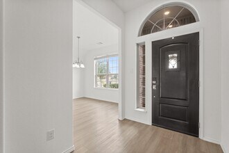 9919 Willow Crown Ln in Richmond, TX - Foto de edificio - Building Photo