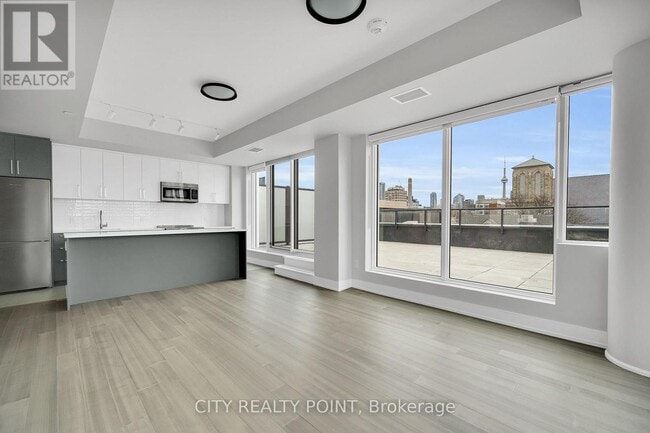 property at 664 Spadina Ave.