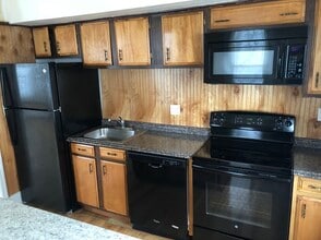 91 Main St, Unit 2 in Orono, ME - Building Photo - Building Photo