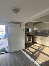 231 NE 56th St, Unit 231  NE 56th St in Miami, FL - Building Photo - Building Photo